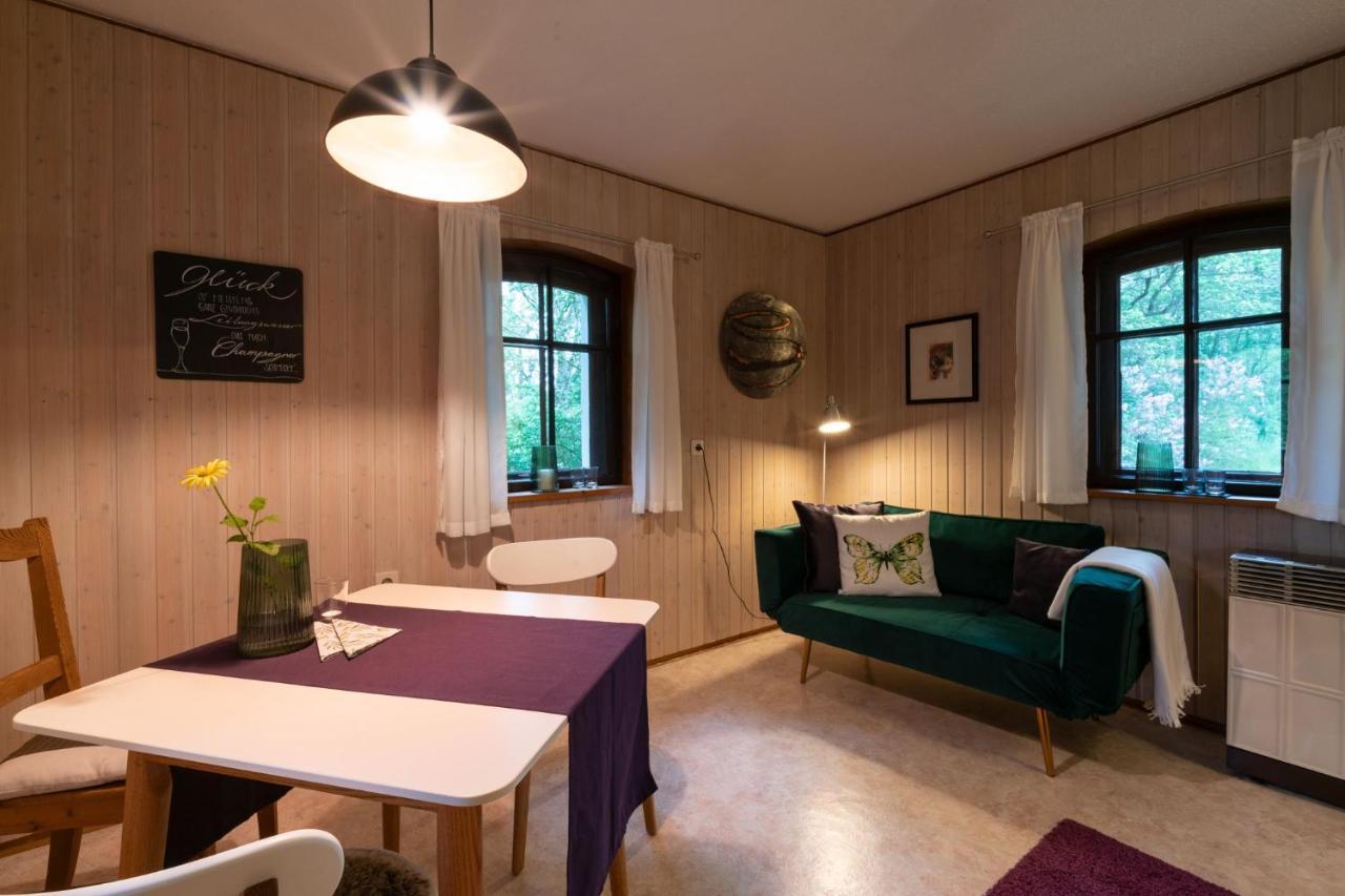 Ferienhaus Am Alten Bahndamm Валдзасен Екстериор снимка